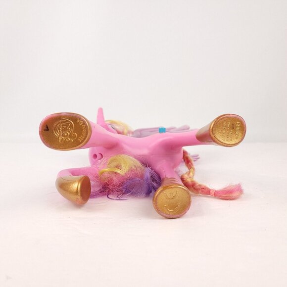 My Little Pony Princess Cadence Wedding 9”  Light Up Wings Talking  Music Hasbro - Picture 6 of 10